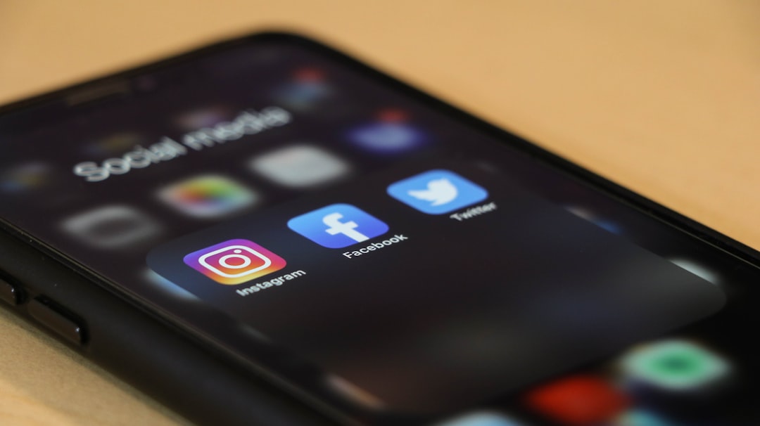 Beacons vs Linktree: Which Link-in-Bio Tool Actually Wins in 2026?